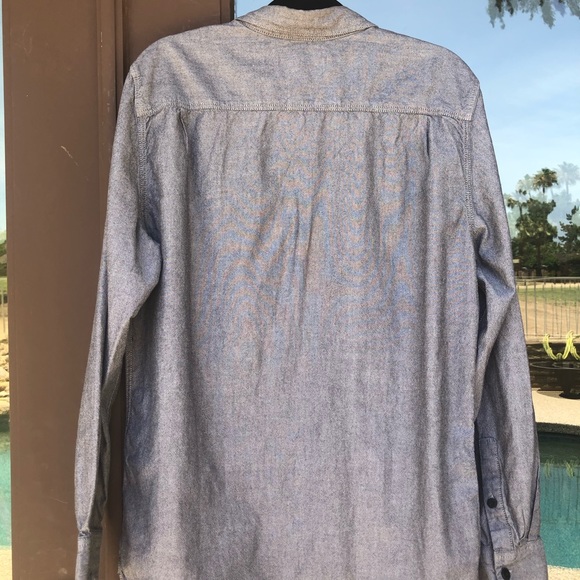 Modern Amusement Shark Shirt L - Picture 7 of 8